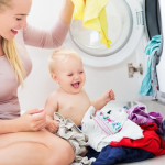 Чем нужно стирать вещи новорождённого – как выбрать порошок?