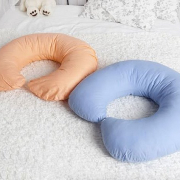 Как подобрать подушку для новорожденного?